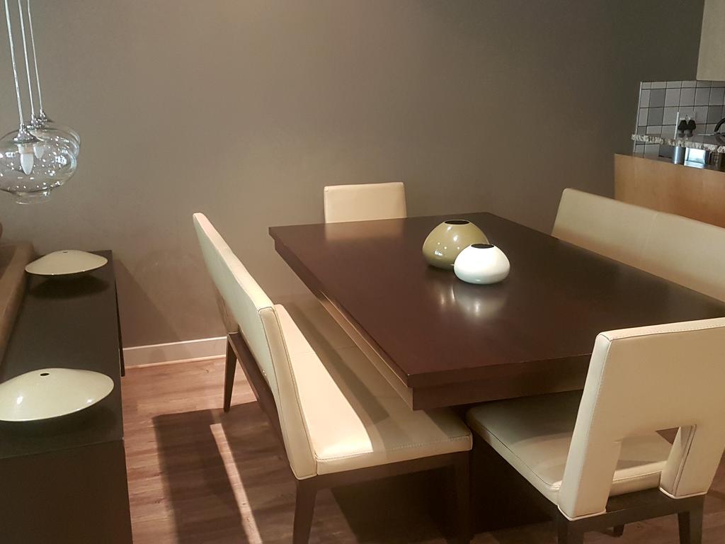 Weom Apartments Сэндтон Экстерьер фото